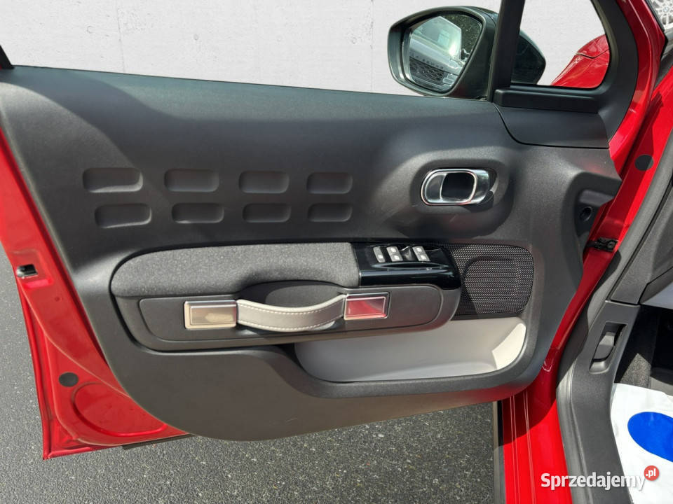 Citroen C3 12 PureTech Shine Z Polskiego Salonu sprzedam