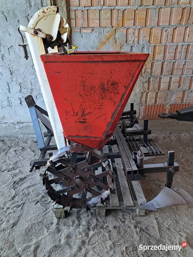 Sadzarka do ziemniaków kubełkowa Akpil Gizałki sprzedam