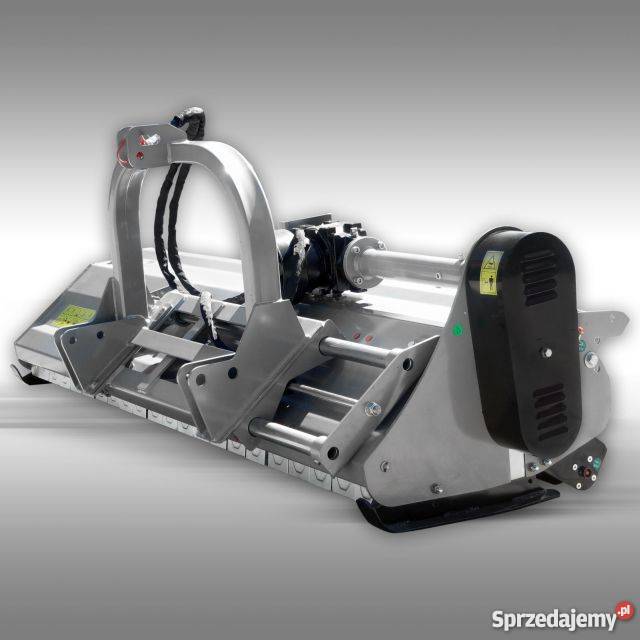 Przesuwna hydraulicznie kosiarka bijakowa Izdebki