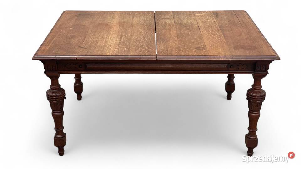 Rzeźbiony komplet do jadalni w eklektycznym Gryfice