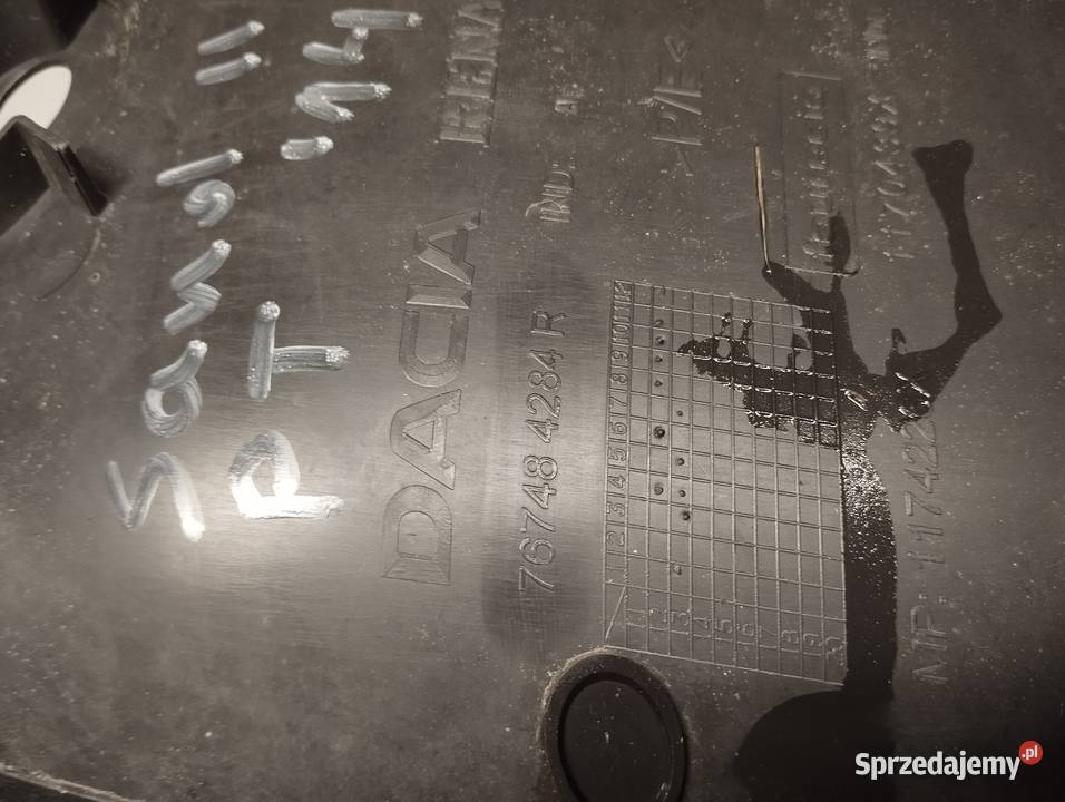 Nadkole prawy tył Dacia Sandero II 767484284R Łask