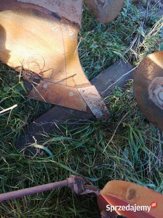 Sprzedam pług agrolux 4skibowy pomorskie Kościerzyna