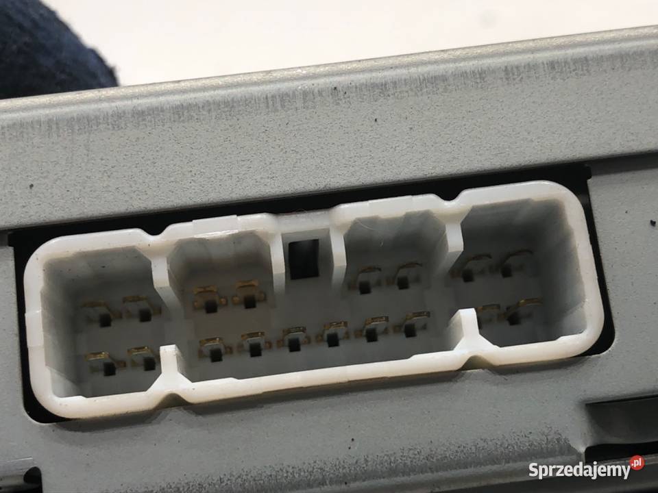 RADIO TOYOTA YARIS I 861100D040 9905 ODTWARZACZ