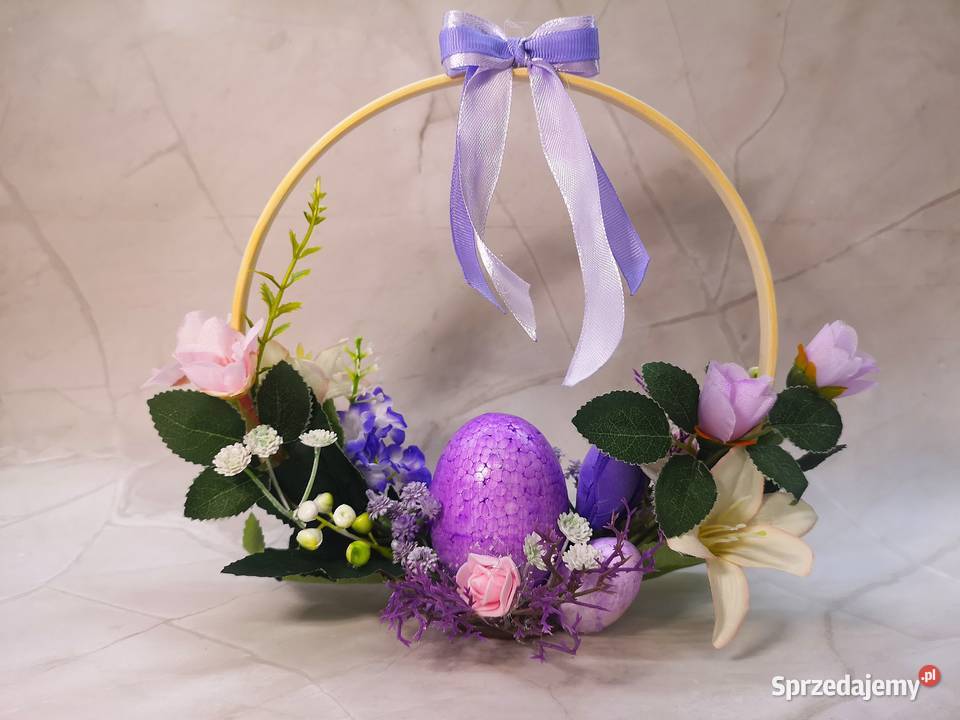 Stroik wielkanocny w odcieniach fioletu Wielkanoc świętokrzyskie
