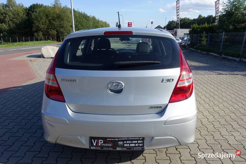 HYUNDAI I30 16CRDi 90 LIFT Zarejestrowany światła przeciwmgielne sprzedam