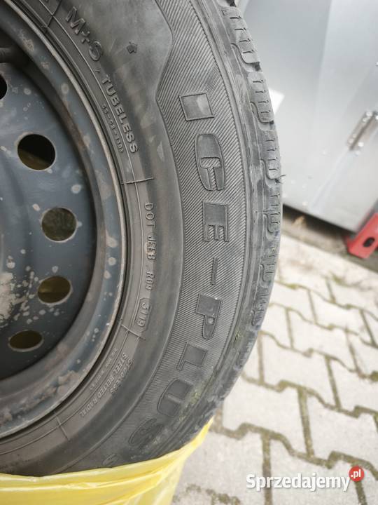 Sprzedam felgi stalowe z oponami zimowymi Koziegłowy sprzedam