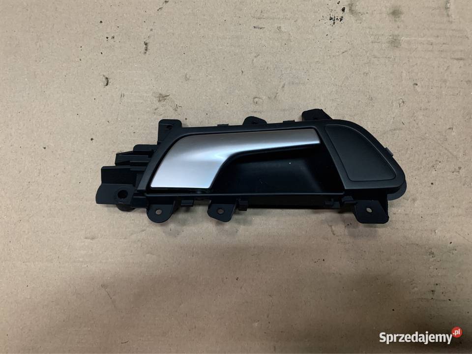 Klamka wewnętrzne prawy przód 8k0837020 audi a5 Szczecin