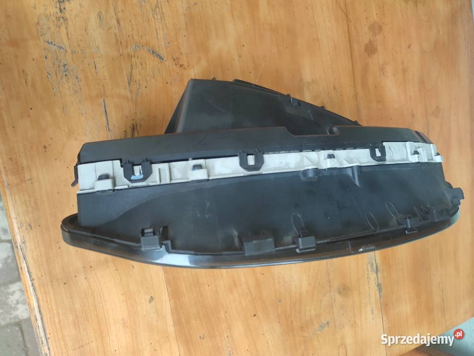Licznik Toyota Yaris 2 838000D690D Brzeziny sprzedam
