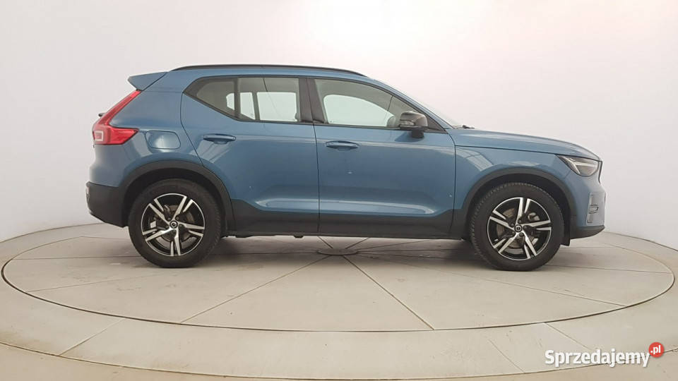 Volvo XC 40 B3 Plus Dark Z polskiego salonu centralny zamek Warszawa