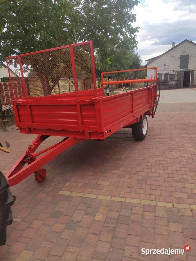 Przyczepka 4 tony rozrzutnik obornika 1 osiowy Iłża