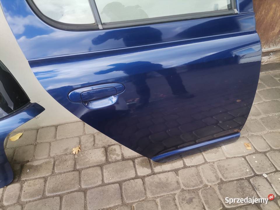 DRZWI PRAWY TYŁ TOYOTA YARIS 1 8K8 Rok produkcji 2000 Nowy Sącz