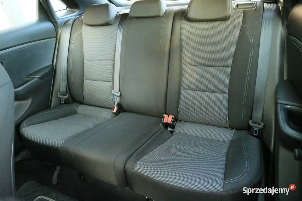 Hyundai i30 20lecie HyundaiLampy LEDCzujniki ABS