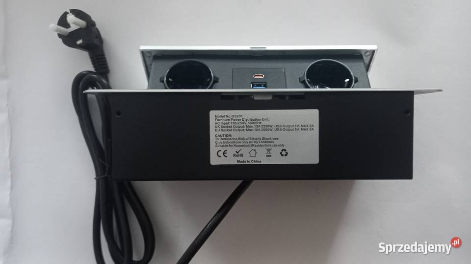 Gniazda elektryczne do zabudowy z USB