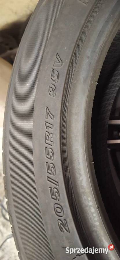 Opona Nexen 215 55 17 nowa dot na zdjęciu Podrzewie sprzedam