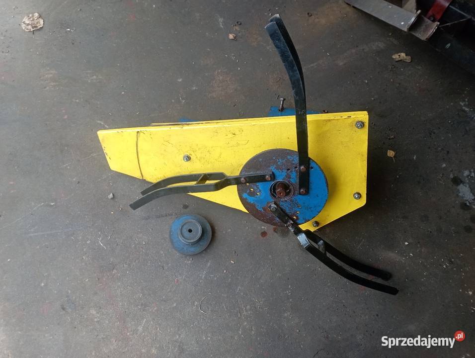 Rozbijak do kosiarki rotacyjny Mała