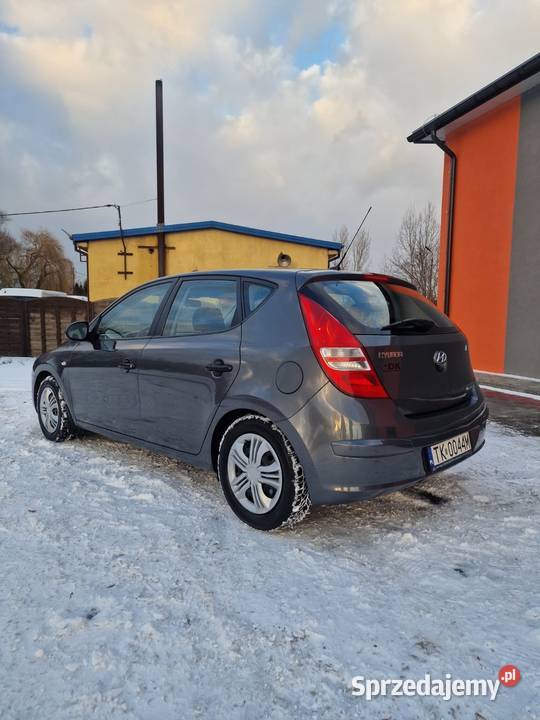 Hyundai i30 16 crdi 5 drzwi 270000km świętokrzyskie Ostrowiec Świętokrzyski sprzedam