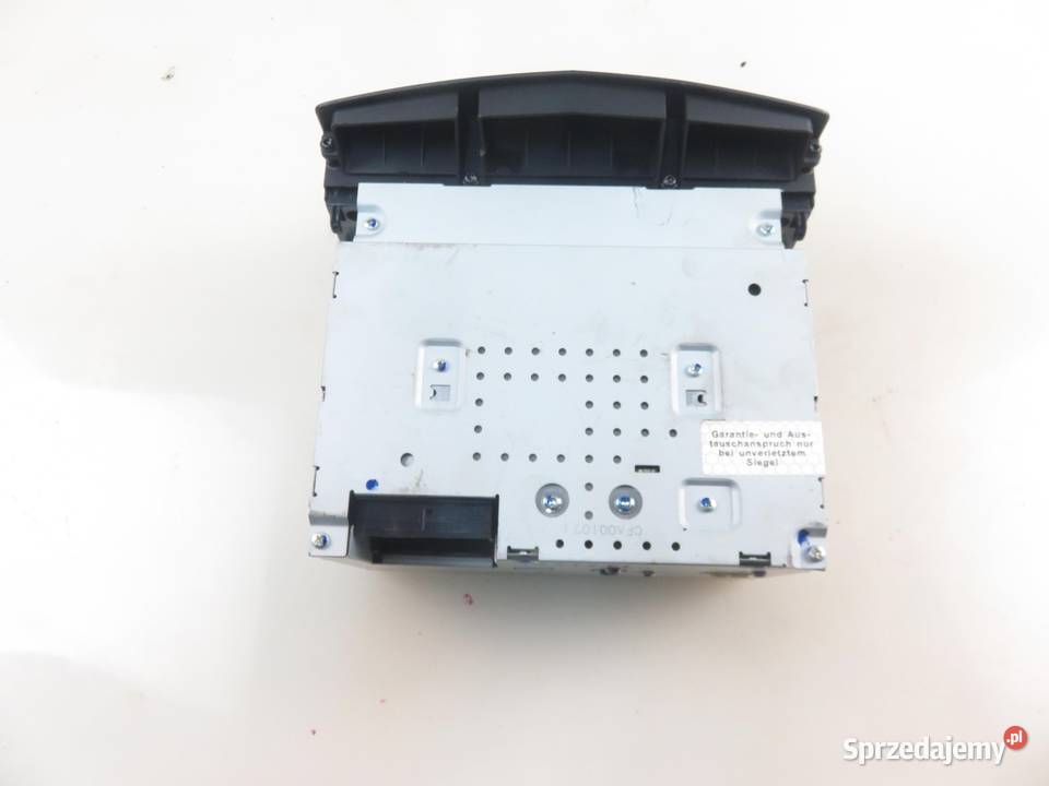 RADIO MERCEDES C TModel 204 2049060102