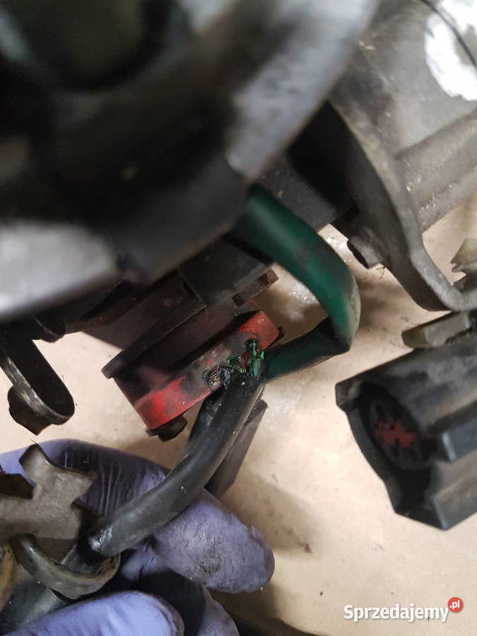 FORD FIESTA 11 13 GAZNIK WTRYSK PALIWA WEBER Turek