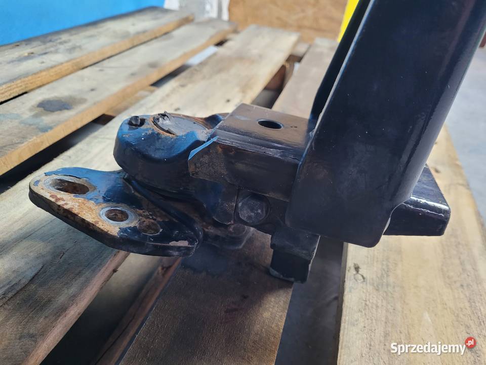 CASE IH PUMA 145 12r BŁOTNIK UCHWYT LEWY Hydraulika Kolno