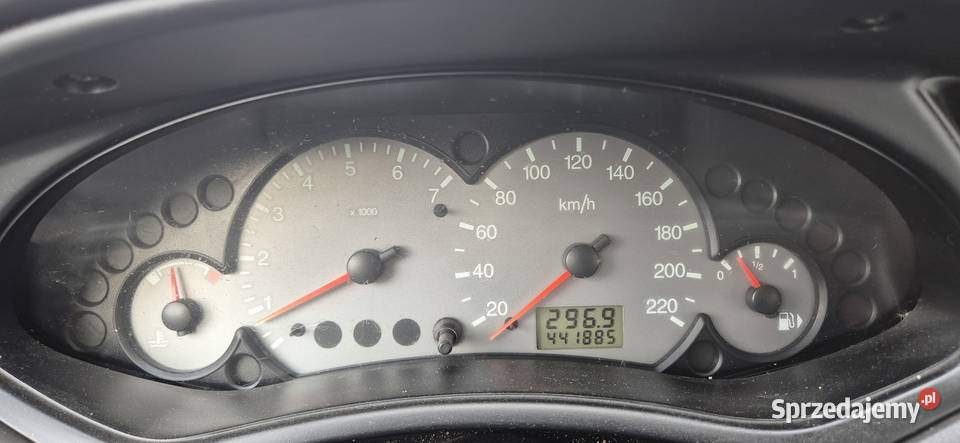 FORD FOCUS LIFT KOMBI 1800 TDDIHAK Zarejestrowany w Polsce dolnośląskie Głogów