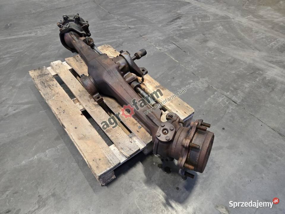 Przedni most Renault Ceres 345 Carraro