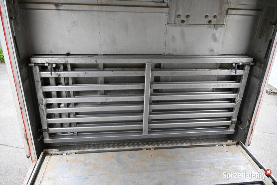 Volvo FM 410 ciezarowka do przewozu zwierzat Warszawa