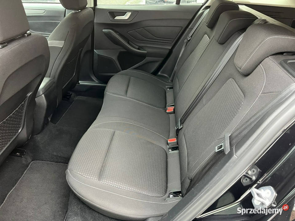 Ford Focus Full LED Titanium Podgrzewane fotele lakier metallic Lipówki sprzedam