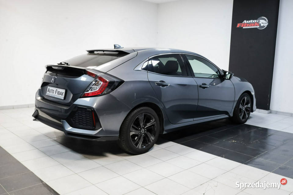 Honda Civic Salon PolskaBezwypadkowySerwis światła przeciwmgielne łódzkie