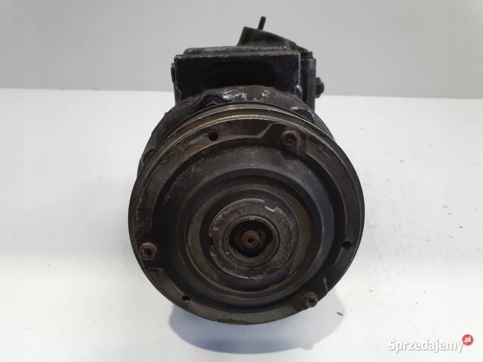 SPRĘŻARKA KLIMATYZACJI VW Golf V 19 TDI