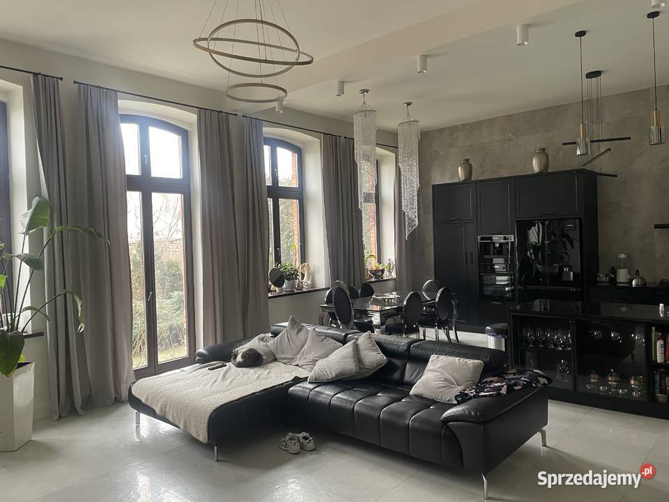 Na sprzedaż 12 zabytkowejpięknej kamienicy Piotrowice Świdnickie