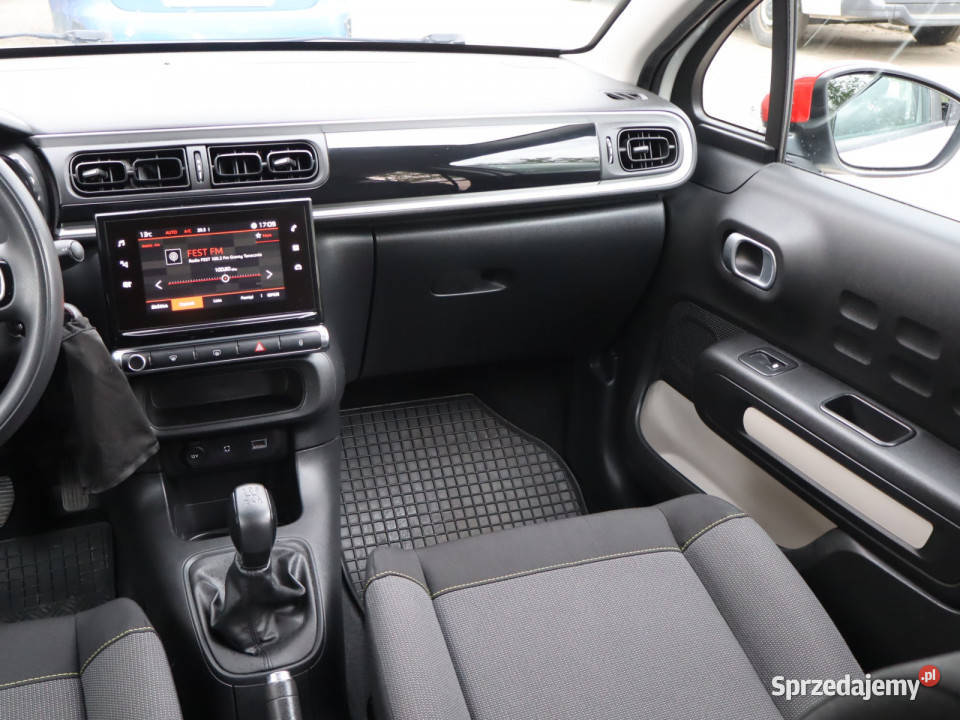 Citroen C3 12 PureTech elektryczne szyby sprzedam