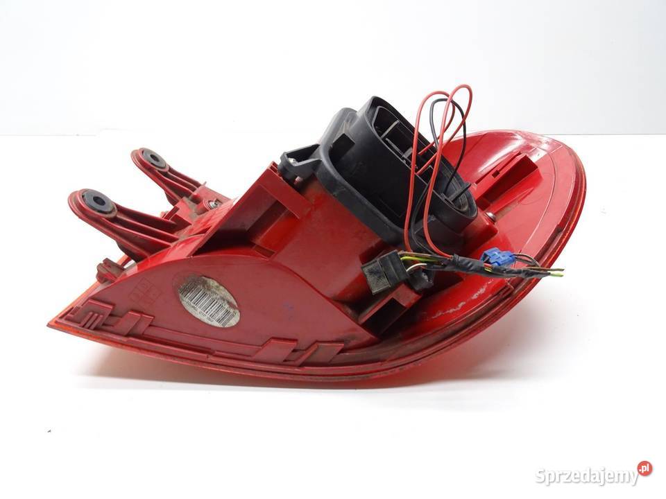 LAMPA LEWA LEWY TYŁ TYLNA W BŁOTNIK 5N0945095Q osobowe sprzedam