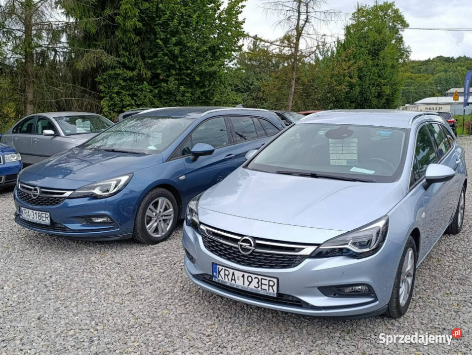 Opel Astra Astra Sports Tourer Zadbana mały nieuszkodzony Dulowa