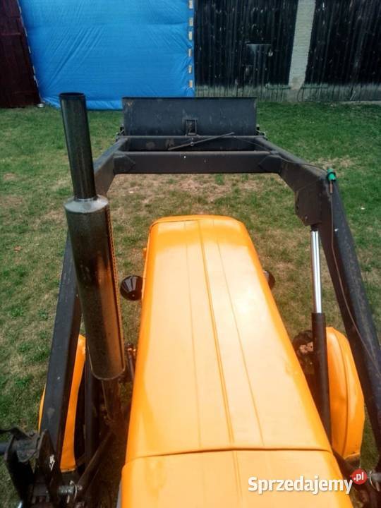 TUR T261 Ładowacze czołowe Skotniki