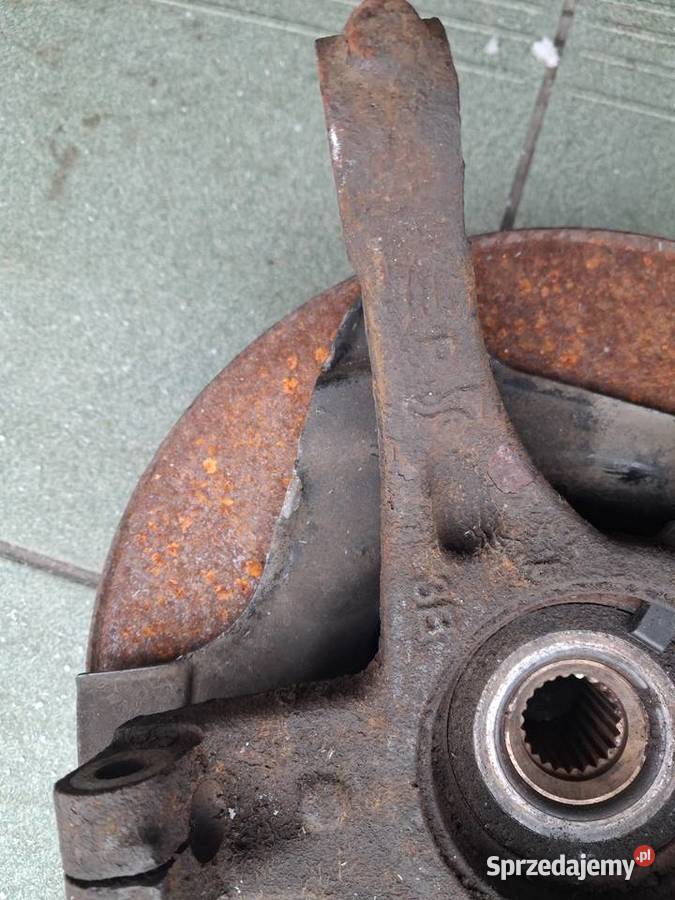 Zwrotnica lewa przód Alfa Romeo Mito 14 Multi nieuszkodzony Stalowa Wola sprzedam