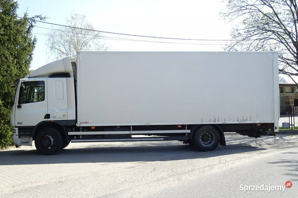 DAF CF 65220 EURO 5 KONTENER 18P ŁAD 10 TON 220KM
