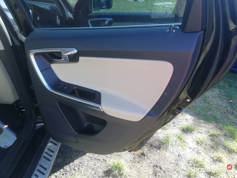 Volvo xc60 12r Fotele kanapa boczki skóra Zduńska Wola