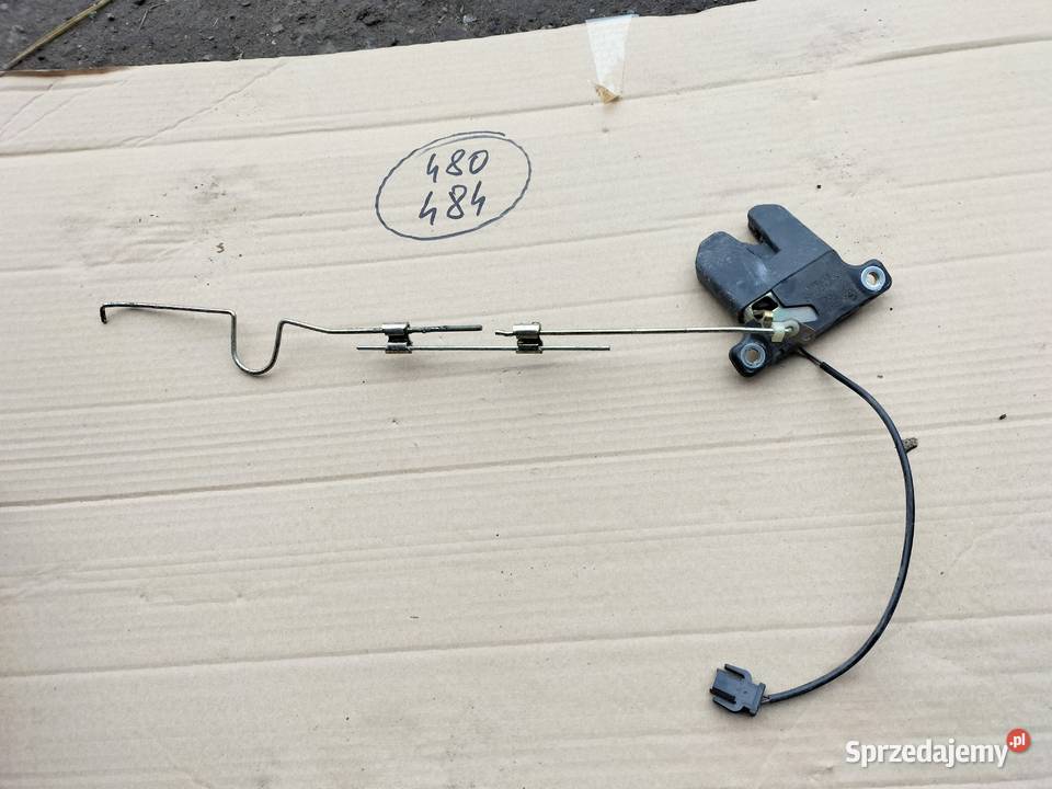 AUDI 80 B4 80B4 SEDAN ZAMKEK KLAPY MASKI TYŁ lubelskie Kamień-Kolonia