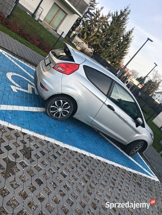 Ford Fiesta 14 TDCI welurowa tapicerka Błonie sprzedam