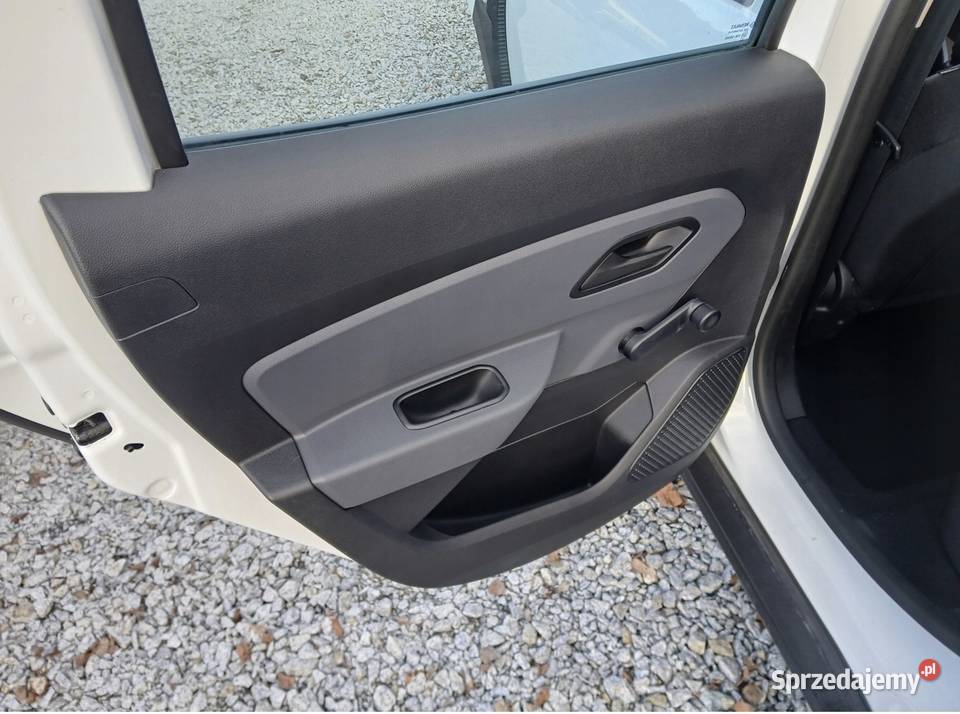 Dacia Duster II 2223R Fotele kanapa boczki Rok produkcji 2023 Fotele i kanapy Oleśnica