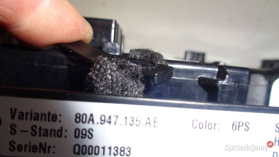 AUDI Q5 SQ5 80A LAMPKA PODSUFITKI 80A947135AE Rakoniewice