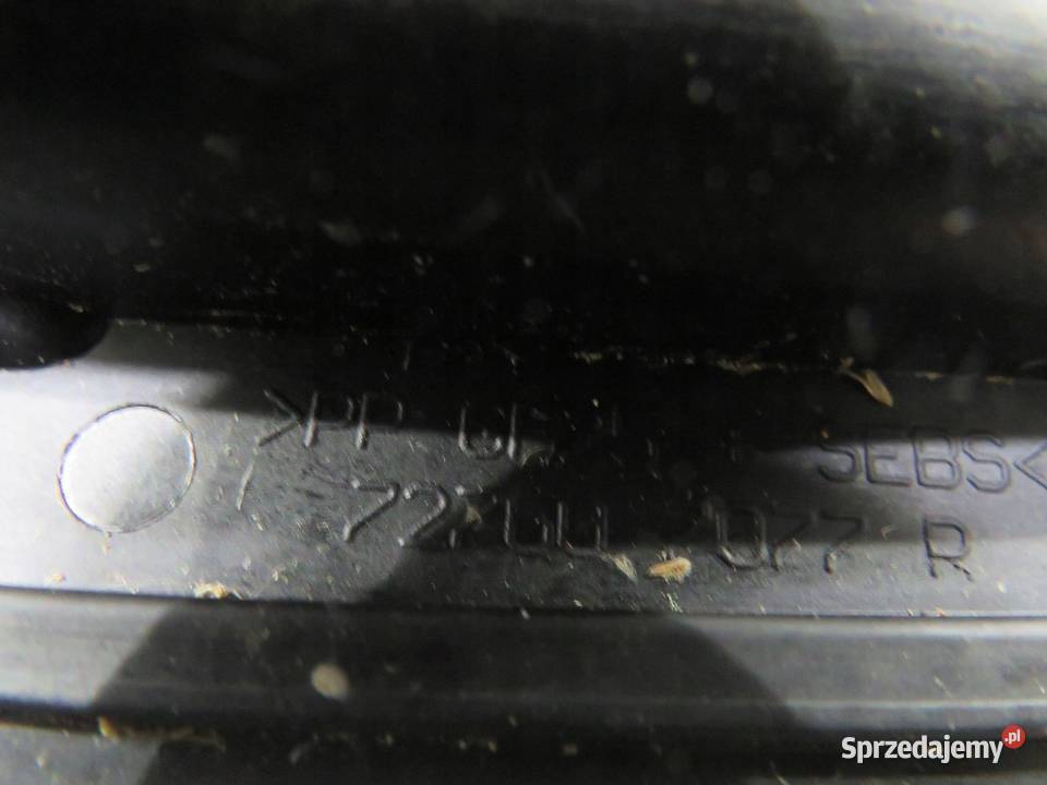 LISTWA SZYBY CZOŁOWEJ PRAWA RENAULT ZOE