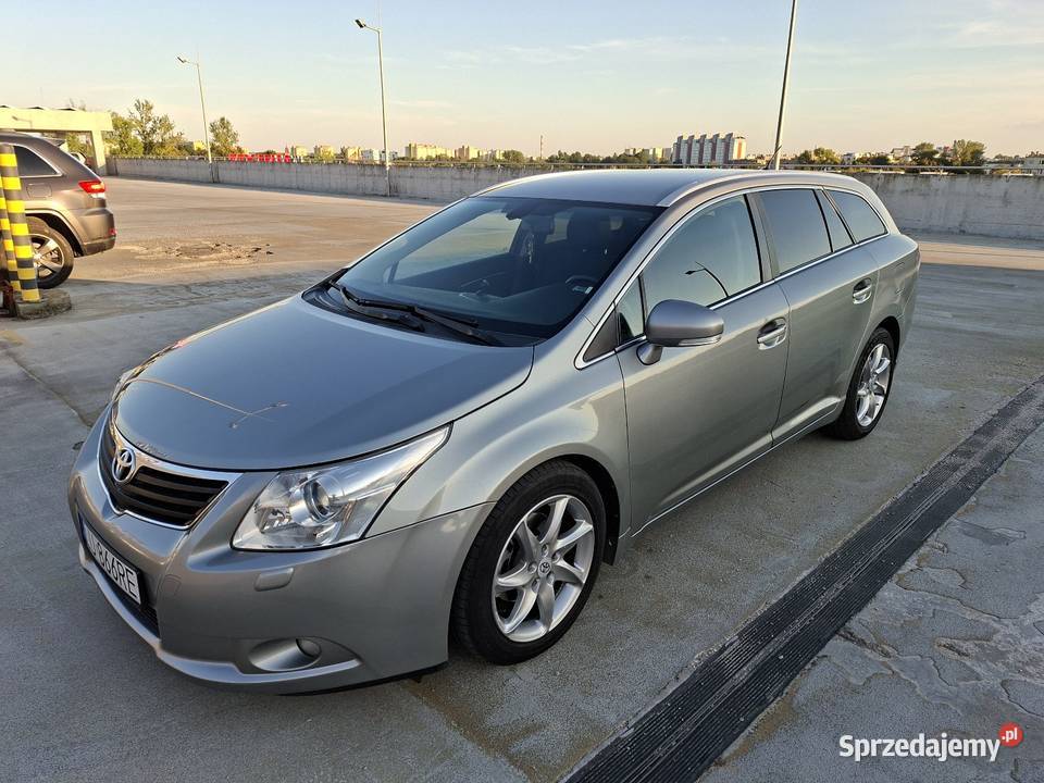 Toyota Avensis t27 20 D4d 2010r Salon Rok produkcji 2010 Lublin