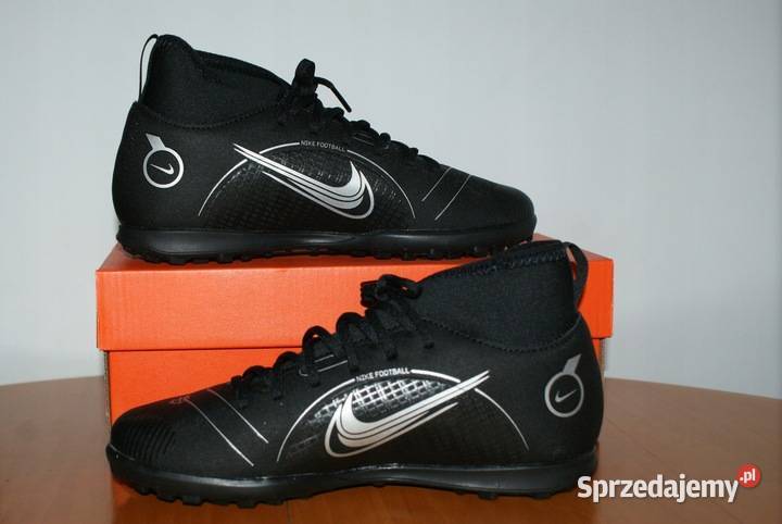 BUTY PIŁKARSKIE NIKE JR SUPERFLY 8 CLUB TF 365 kujawsko-pomorskie Toruń sprzedam