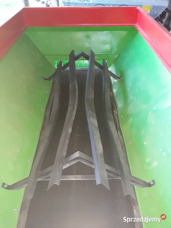 Rozsiewacz wapna nawozu RCW 3 Piast