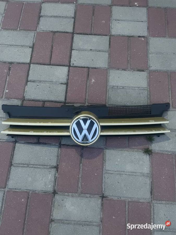 Gril atrapa golf 4 Rok produkcji 2002 Motoryzacja świętokrzyskie Kielce