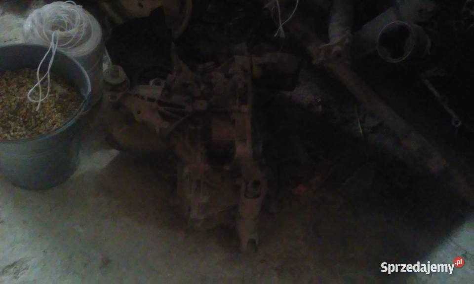 SILNIK ZE SKRZYNIO BIEGOW RENAULT CLIIO 12B Bychawa