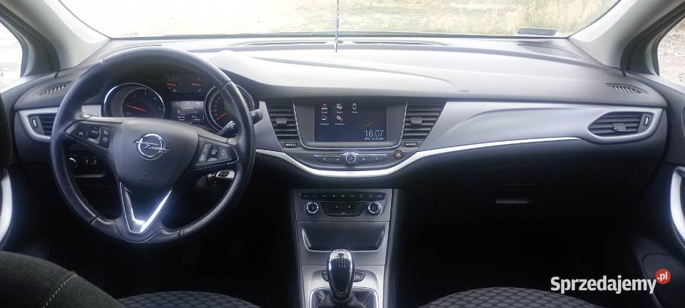 Opel Astra Opel Astra 16 CTDI Sports Tourer 136 Szczecin