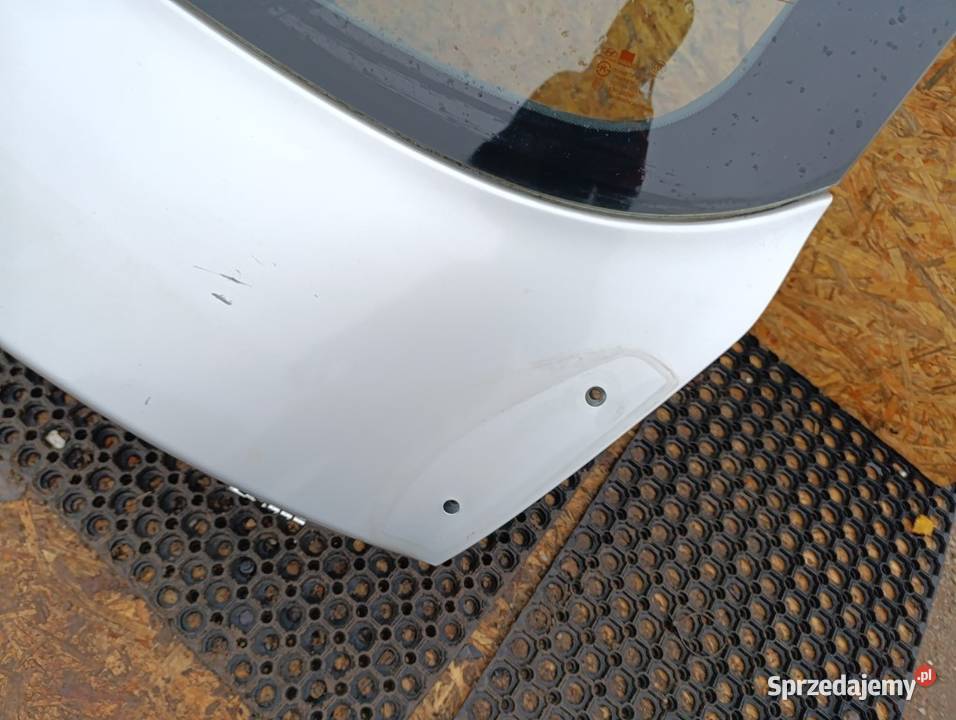 HYUNDAI COUPE TIBURON LIFT KLAPA TYŁ 2R Zbierkowo