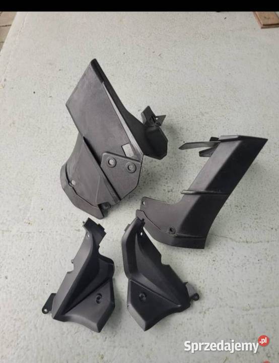 APRILIA TUONO V4 1100 16 WYPEŁNIENIE PLASTIK Nowy Tomyśl